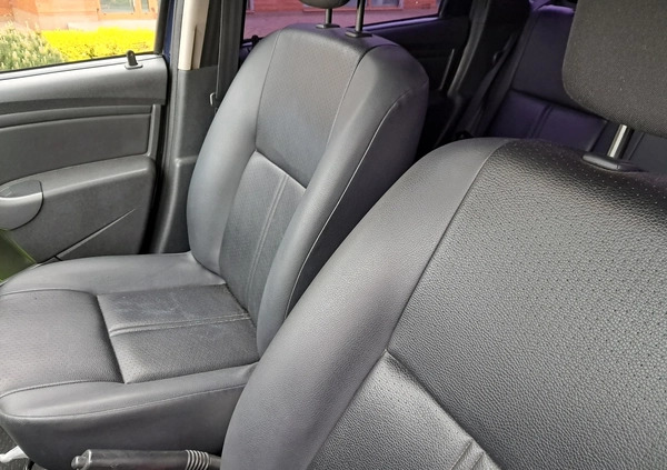 Dacia Duster cena 28900 przebieg: 246000, rok produkcji 2012 z Warszawa małe 37